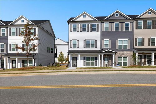 17-36 Nickel Dr, Newnan, GA, 30265-2634 | Card Image