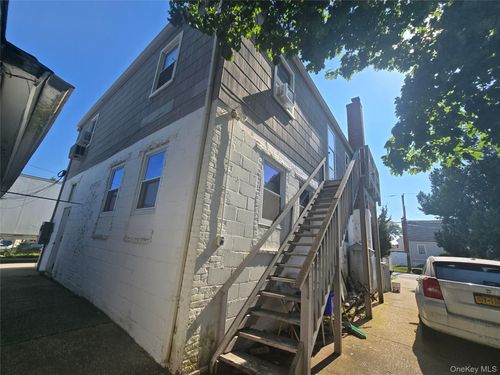 105 Eastern Blvd, Baldwin, NY, 11510-4756 | Card Image