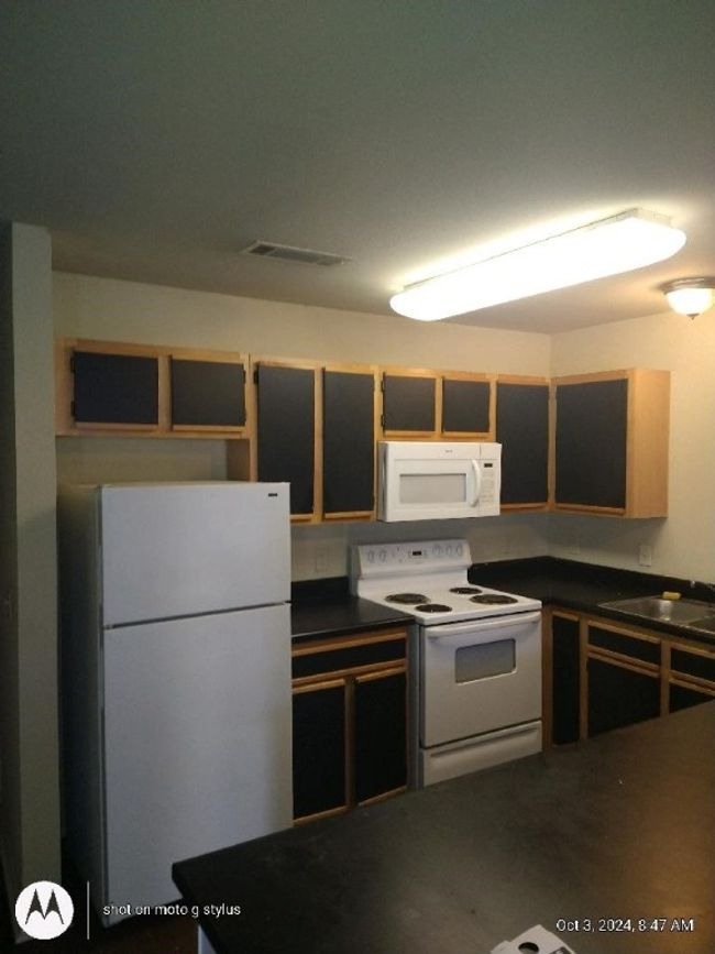 APT-7 - 819 W Piedmont Pl, Condo with 2 bedrooms, 2 bathrooms and null parking in Fayetteville AR | Image 4
