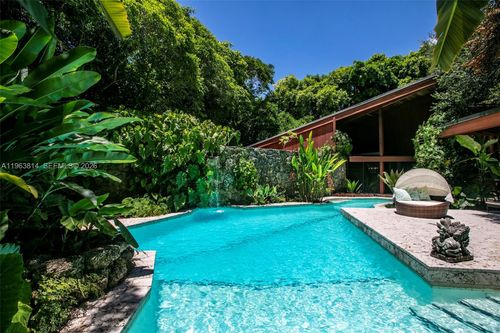 4895 N Kendall Dr, Miami, FL, 33156-2229 | Card Image