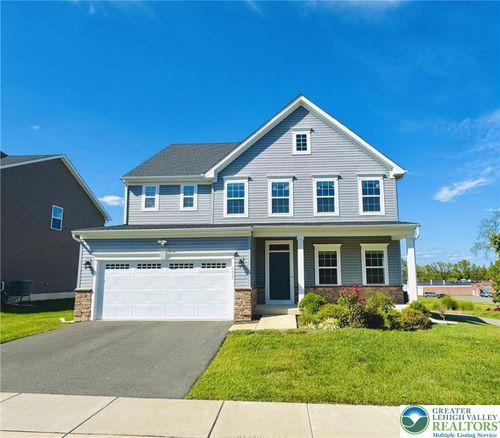 6405 Robin Rd, MACUNGIE, PA, 18062-8681 | Card Image