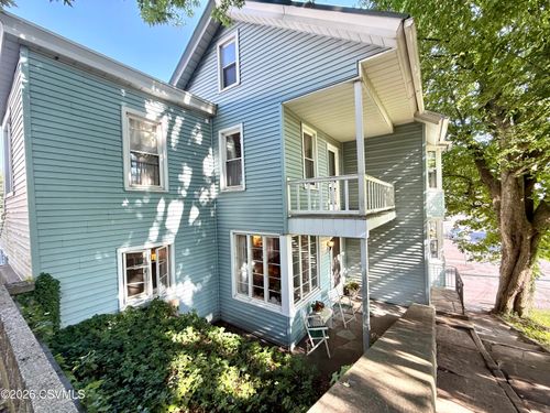 15 N 11th St, Ashland, PA, 17921-1201 | Card Image