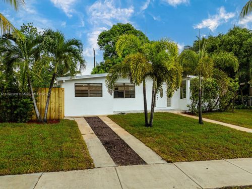1251 Ne 41st Dr, Pompano Beach, FL, 33064-6126 | Card Image
