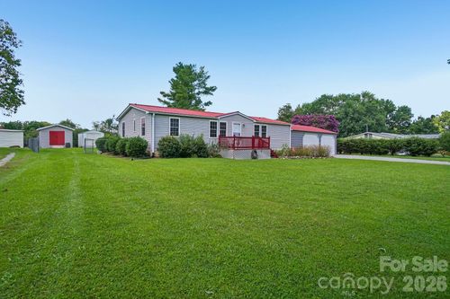 210 Leigh Anne Ln, Horse Shoe, NC, 28742-9670 | Card Image