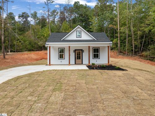 416 Holden Dr, Westminster, SC, 29693-6366 | Card Image