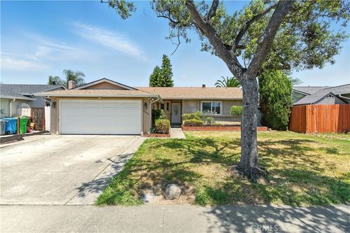 32250 Crest Ln, Union City, CA, 94587-1807 | Card Image