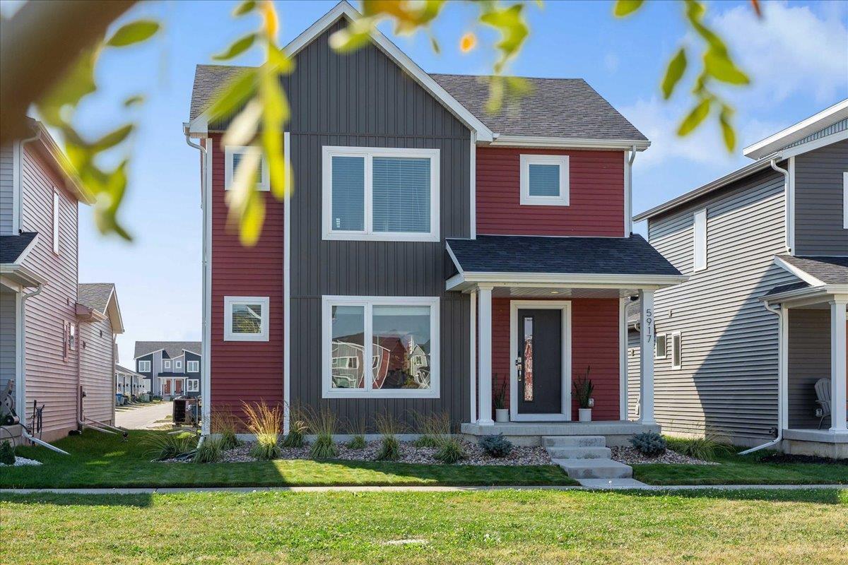 Minong Ln, Fitchburg, WI 53711