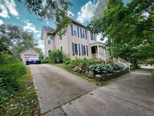 67 W Schuyler St, Oswego, NY, 13126-1334 | Card Image