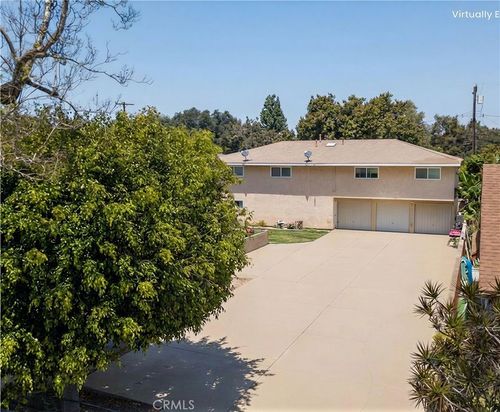 1003 W Myrtle St, Santa Ana, CA, 92703-3911 | Card Image