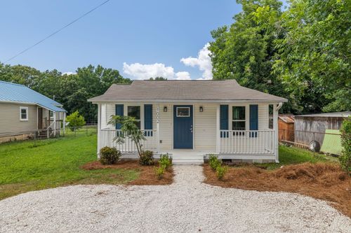 1002 Carolyn St, Tuscumbia, AL, 35674 | Card Image
