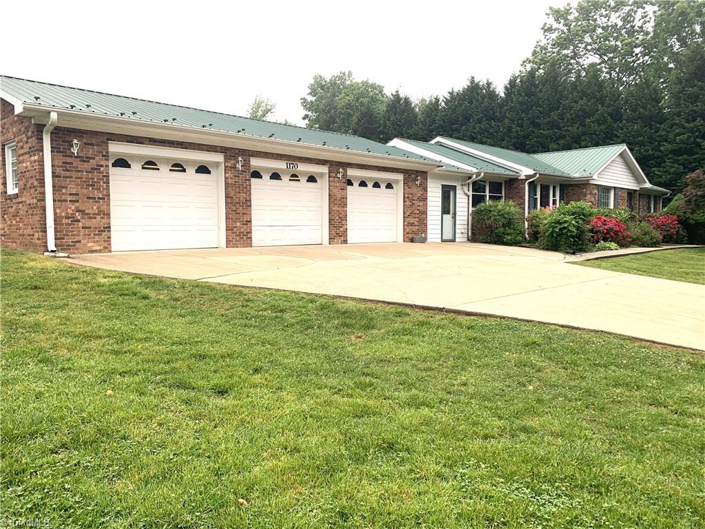 Morgan St, Walnut Cove, NC 27052