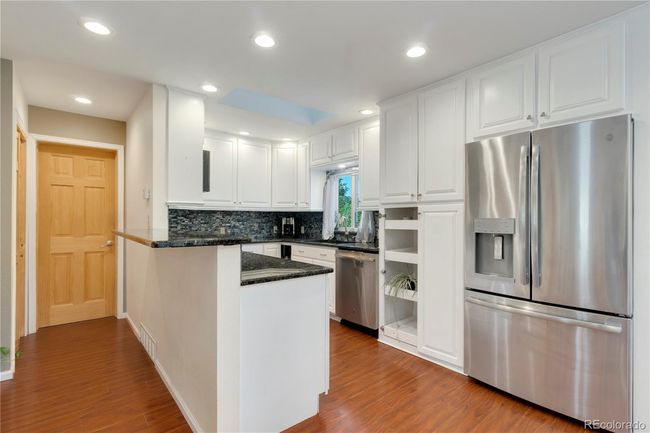 Kitchen | Image 12