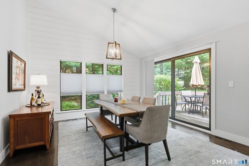 19-19 Applewood Ln, Avon, CT, 06001-4503 | Card Image