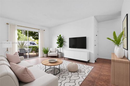 b3-5216 Ne 6th Ave, Oakland Park, FL, 33334-3355 | Card Image