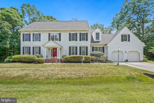 319 Carlyn Dr, Severna Park, MD, 21146-2110 | Card Image