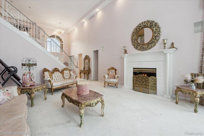 Over 7, 500 SF of finished living space | Image 9