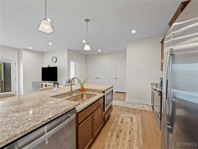 APT-104 - 3700 Maze Runner Dr, Condo with 2 bedrooms, 2 bathrooms and null parking in Midlothian VA | Image 4