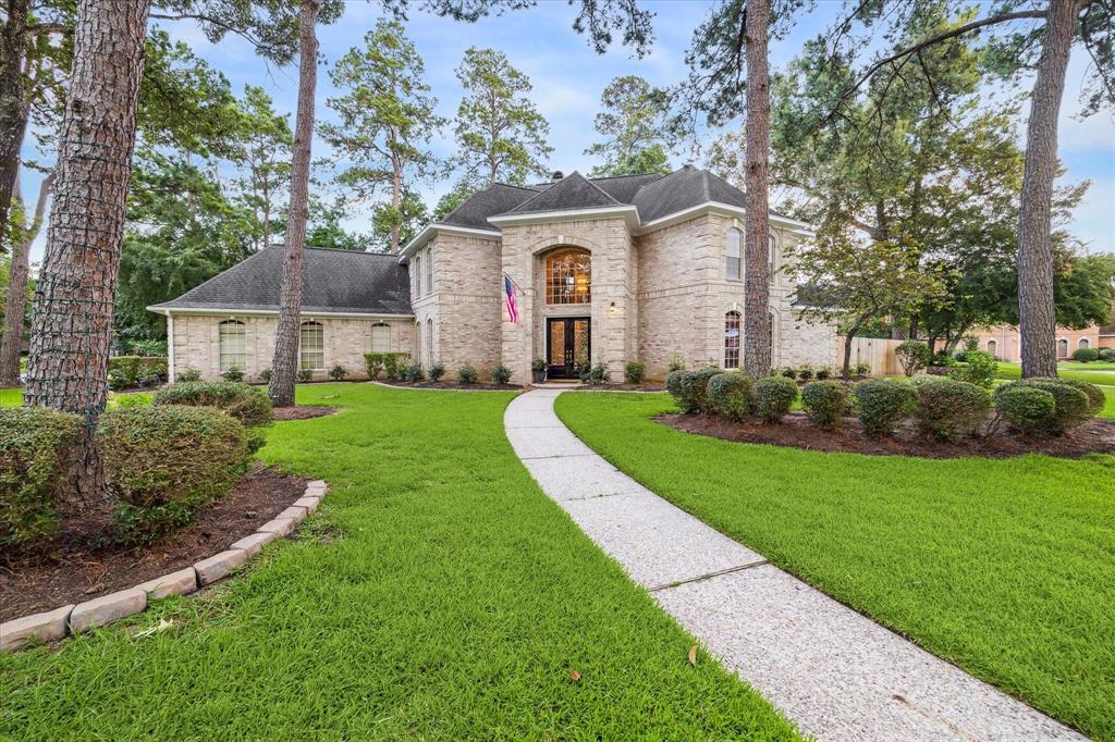 Walnut Point Dr, Kingwood, TX 77345
