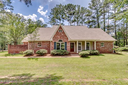 209 Lake Terrace Pl, Brandon, MS, 39047-9506 | Card Image