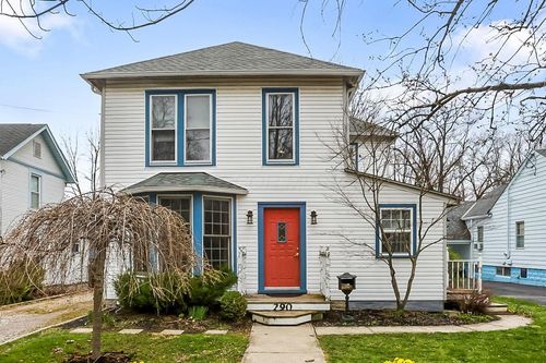 290 N Liberty St, Delaware, OH, 43015-1647 | Card Image