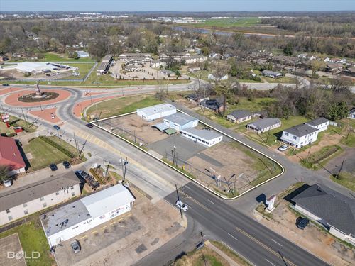 1615 E Texas St, Bossier City, LA, 71111-3901 | Card Image