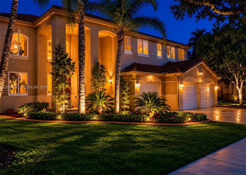 852 Heritage Dr, Weston, FL, 33326-4543 | Card Image