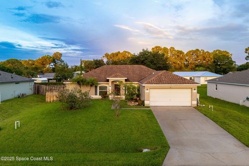 413 Grenadier Ave Nw, Palm Bay, FL, 32907-1758 | Card Image