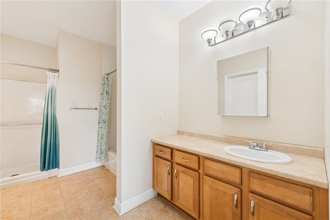 APT-306 - 5570 Centre Ave, Condo with 2 bedrooms, 2 bathrooms and 2 parking in Shadyside PA | Image 21