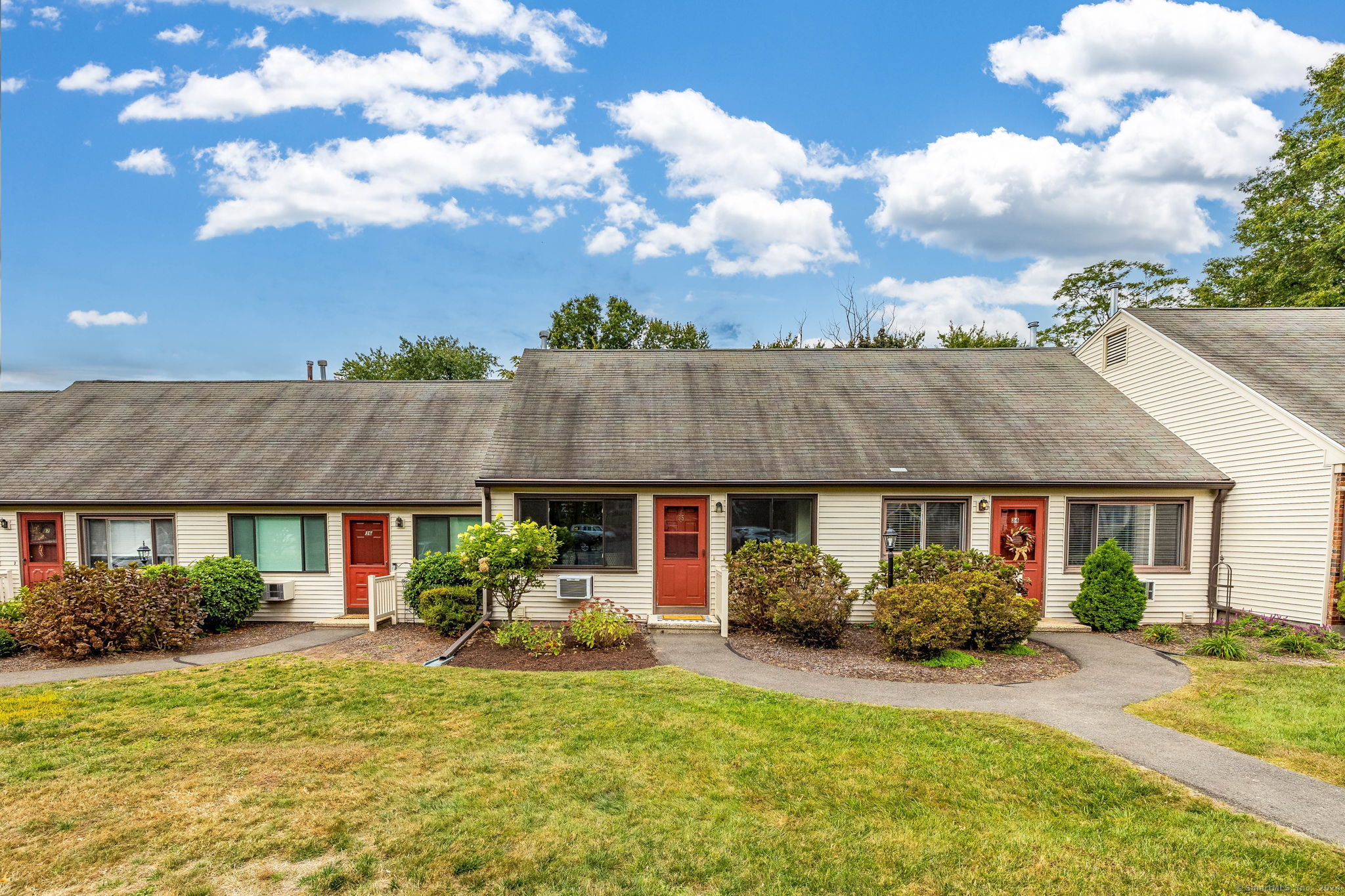 Dannys Way, Wallingford, CT 06492