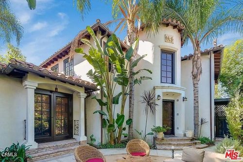 835 N Sycamore Ave, Los Angeles, CA, 90038-3316 | Card Image