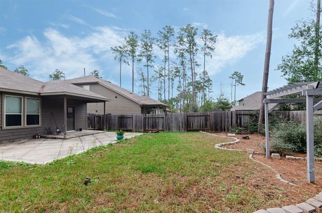 2131 Lost Timbers Dr, House other with 3 bedrooms, 2 bathrooms and 2 parking in Conroe TX | Image 4