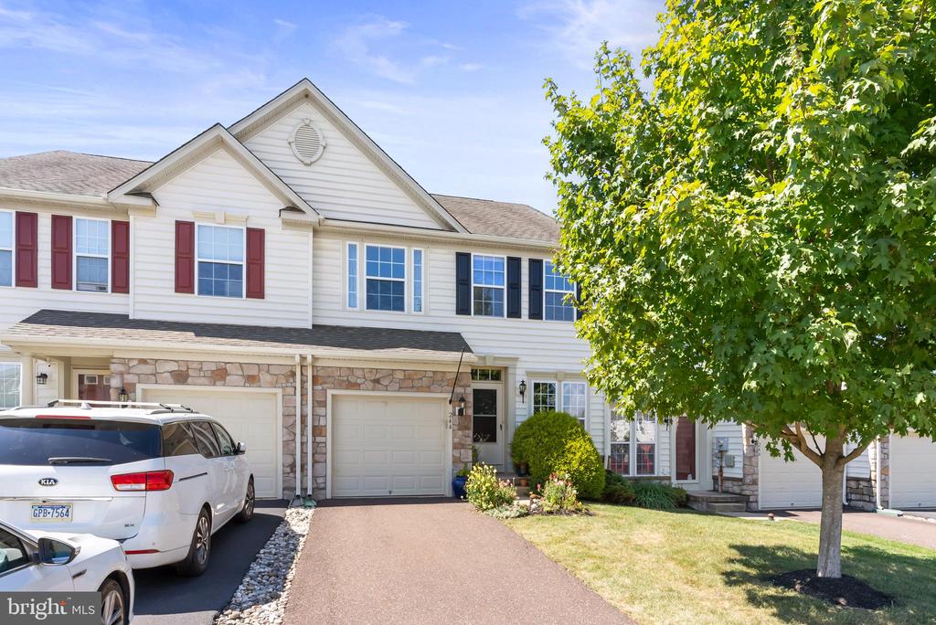 Savanna Dr, Pottstown, PA 19465
