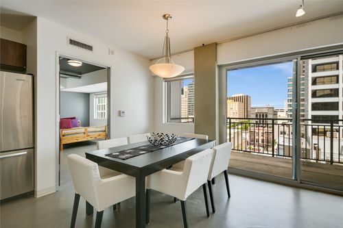 unit-1009-800 Brazos St, Austin, TX, 78701-2550 | Card Image