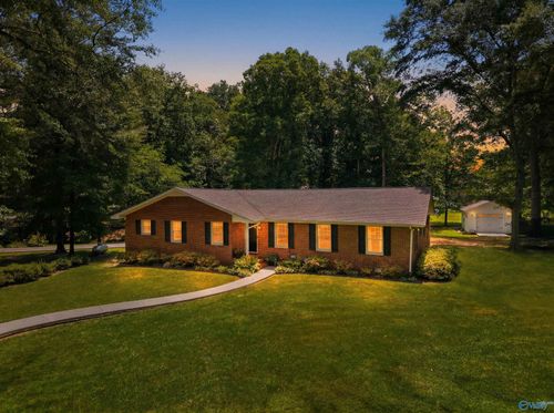 363 Horton Cir, Boaz, AL, 35956-2447 | Card Image