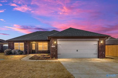 225 Maggie Mance Ln, Harvest, AL, 35749-2504 | Card Image