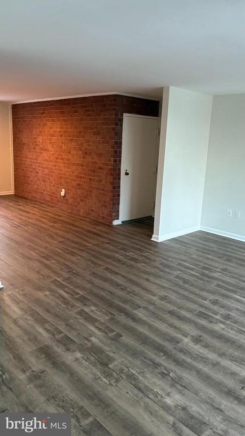 712-10-712 Quince Orchard Blvd, GAITHERSBURG, MD, 20878-1548 | Card Image