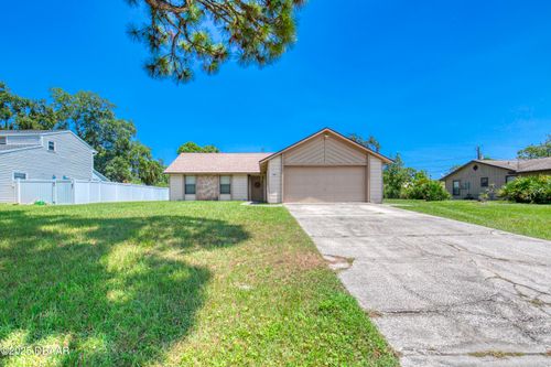 2815 Travelers Palm Dr, Edgewater, FL, 32141-5624 | Card Image
