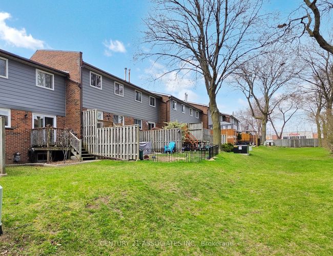 47 - 1616 Haig Blvd, Condo with 3 bedrooms, 2 bathrooms and 1 parking in Mississauga ON | Image 49