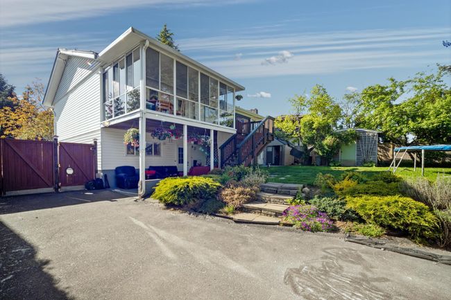 1256 Lee Street, House other with 6 bedrooms, 3 bathrooms and 2 parking in White Rock BC | Image 5