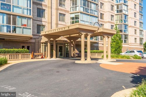 514-19385 Cypress Ridge Ter, LEESBURG, VA, 20176-5166 | Card Image