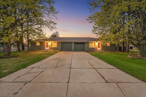 939 Alta Street, Howard, WI, 54313 | Card Image