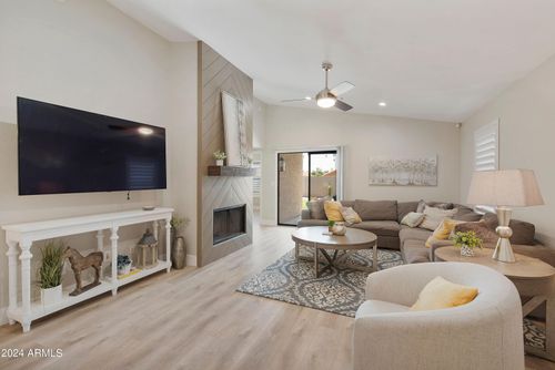 8969 E Aster Dr, Scottsdale, AZ, 85260-8437 | Card Image