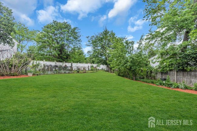 51 Sturbridge Dr, House other with 5 bedrooms, 4 bathrooms and null parking in Piscataway NJ | Image 64