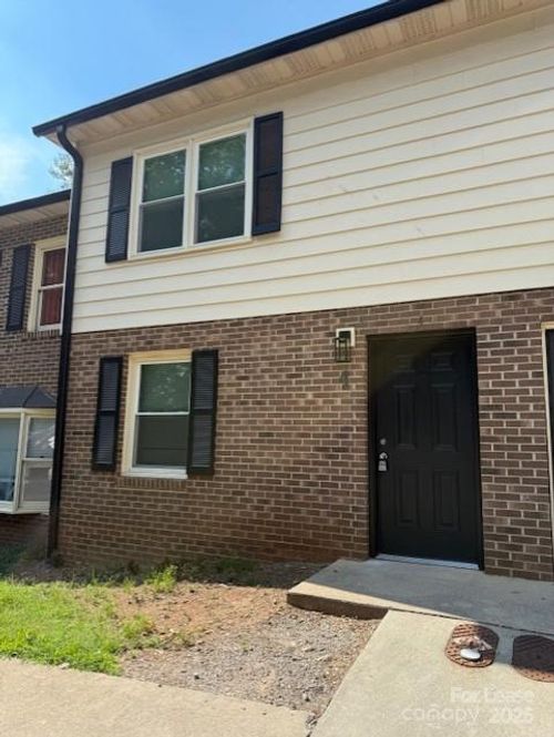 apt-4-1451 12th Street Dr Nw, Hickory, NC, 28601-2276 | Card Image