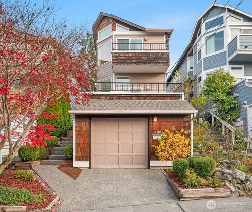 1430 32nd Avenue, Seattle, WA, 98122 | Card Image