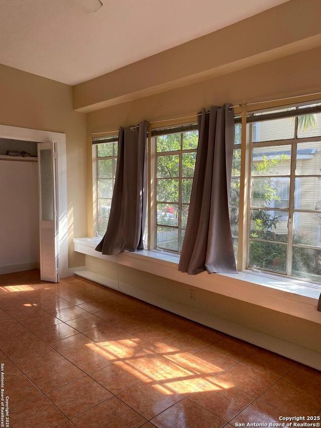 APT-2 - 118 E Craig Pl, Condo with 2 bedrooms, 1 bathrooms and null parking in San Antonio TX | Image 14