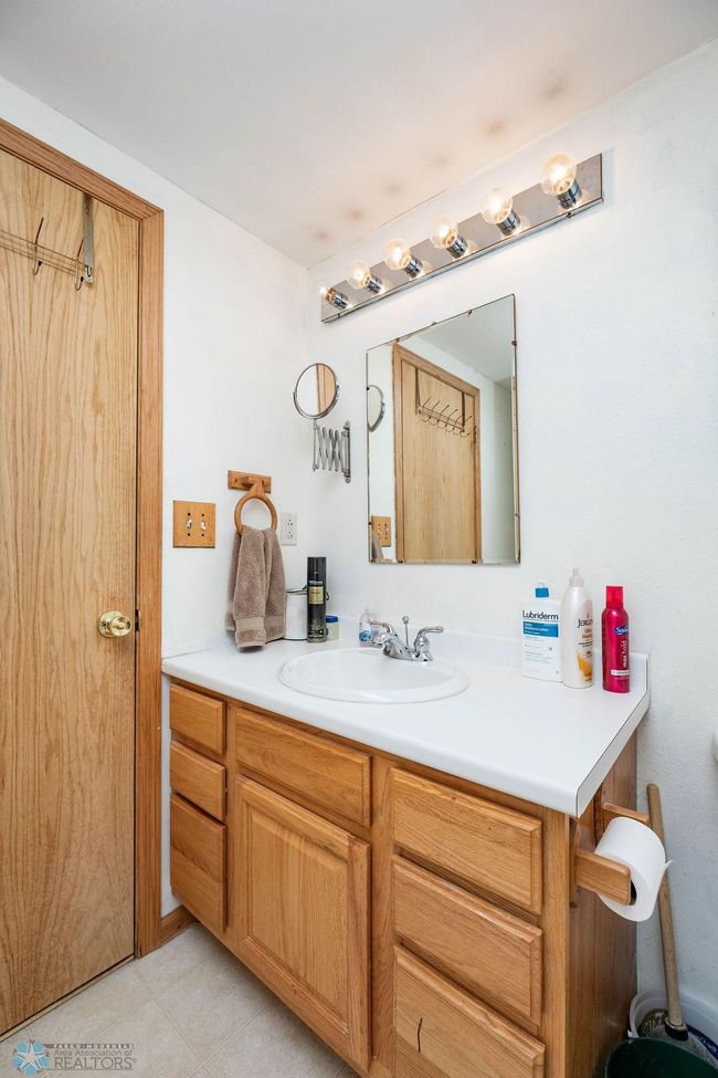 Basement Bathroom | Image 28