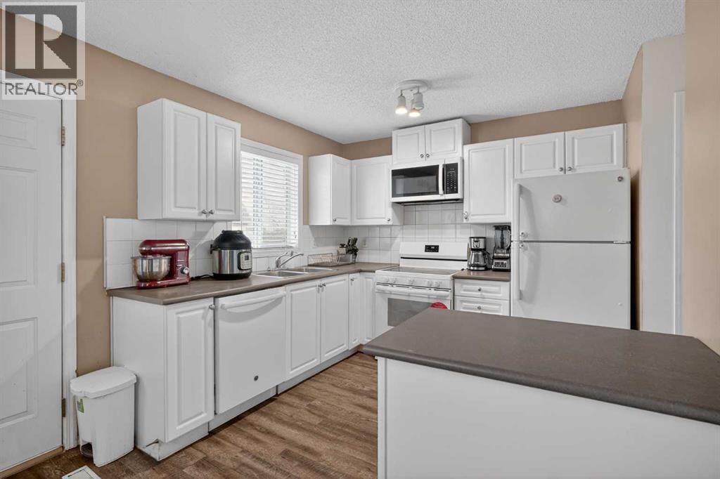 Residential in Chestermere 4