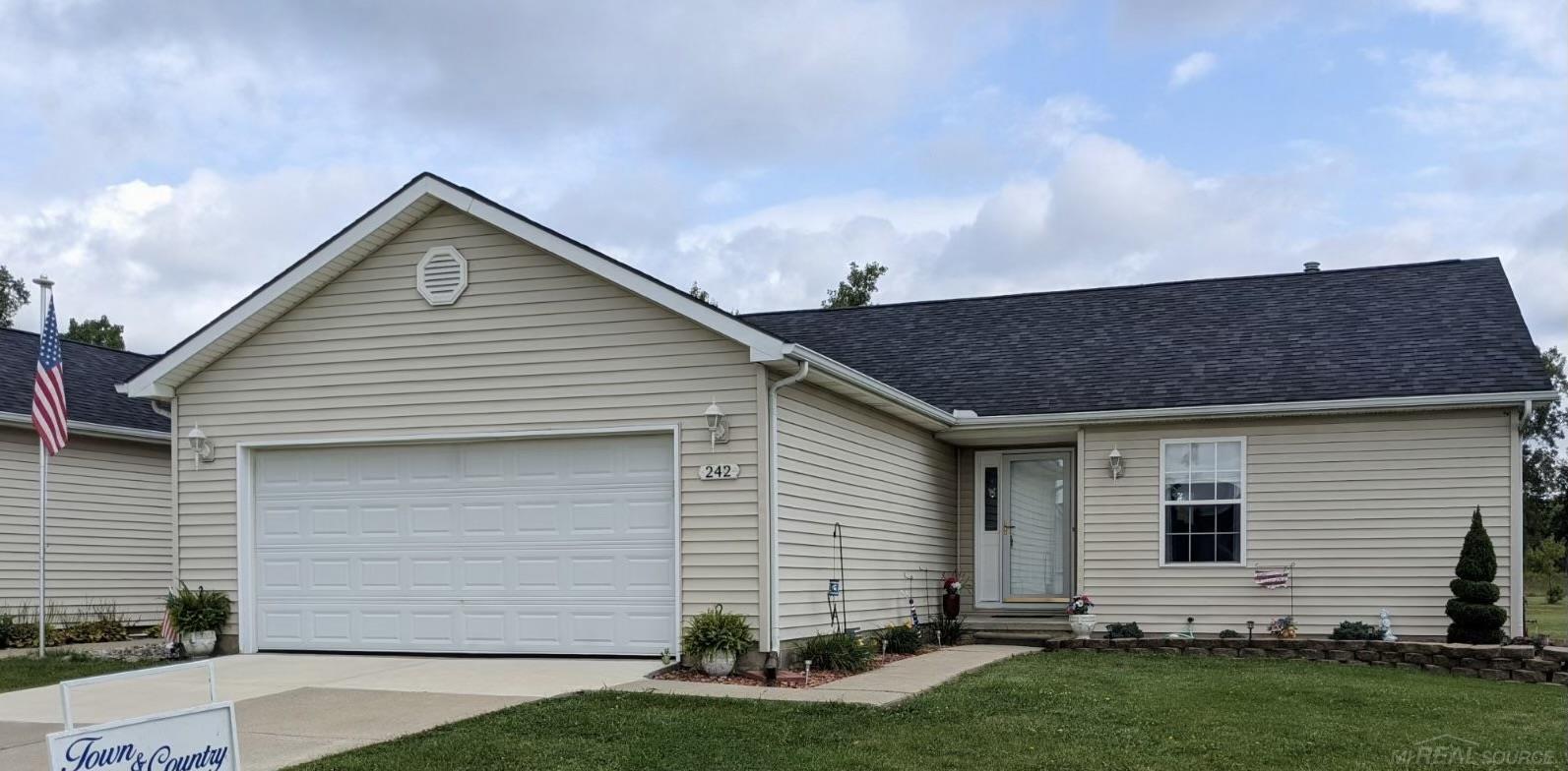 Quail Dr, Capac, MI 48014