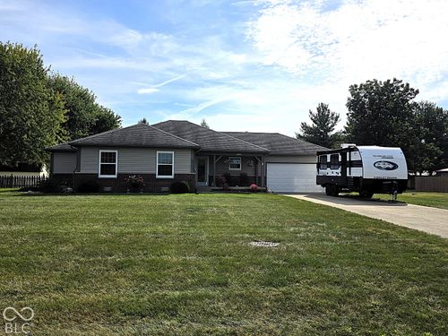 3785 White Tail Run, Mooresville, IN, 46158-7812 | Card Image